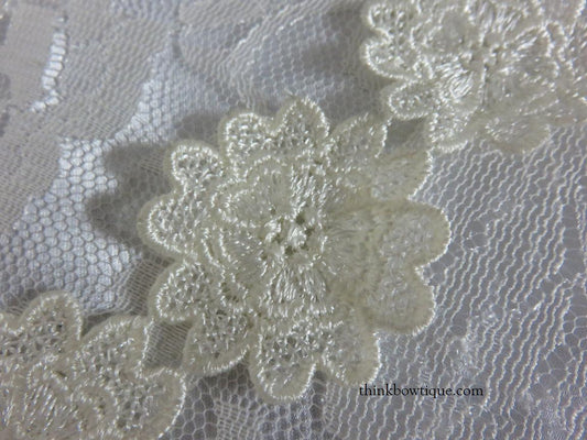 5cm Embroidered motif flower