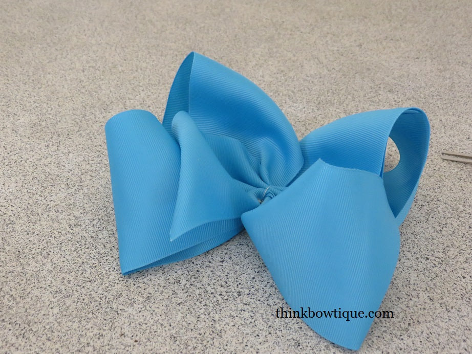 Make boutique bow with 3 inch grosgrain ribbon